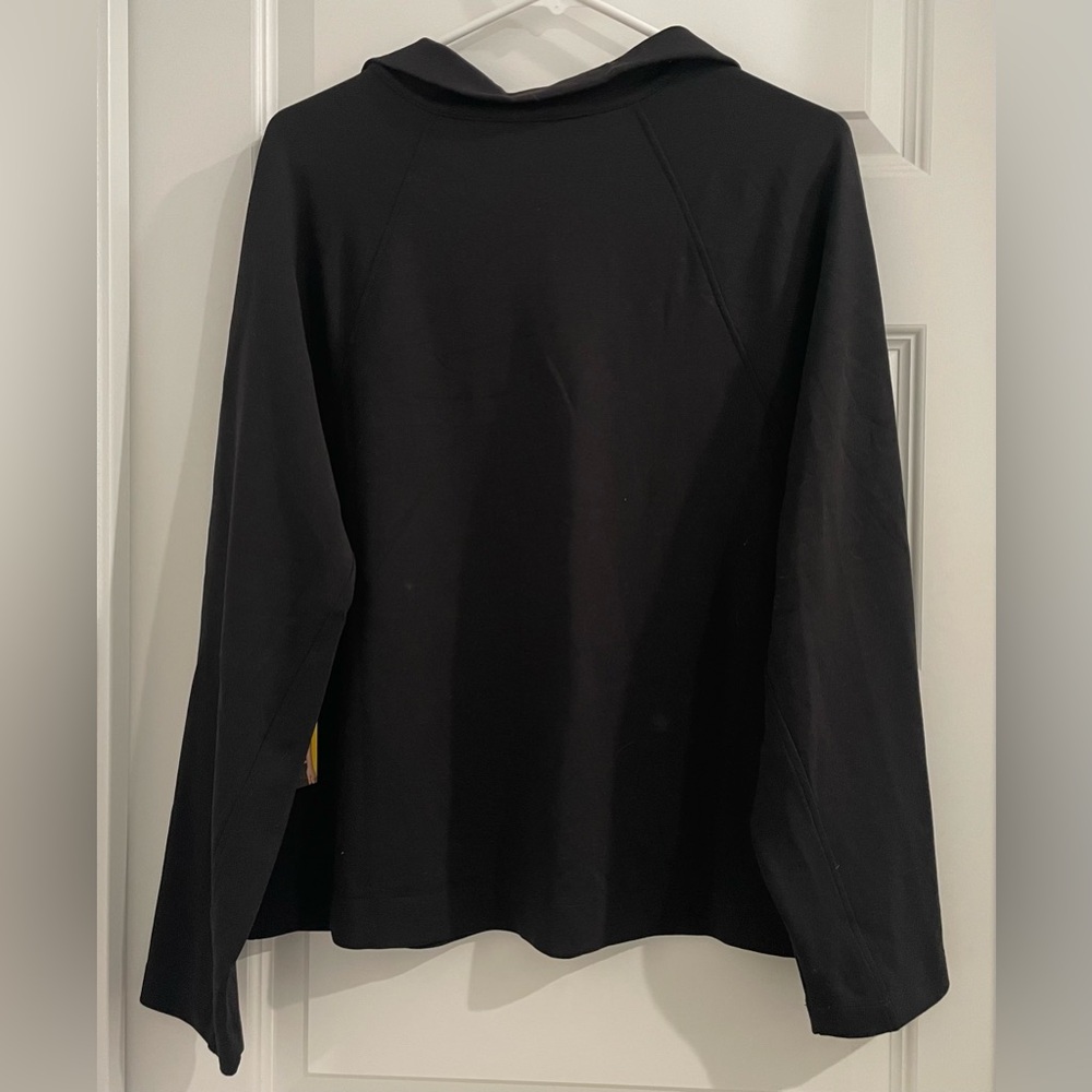 Avia Large Pullover - Picture 2 of 3